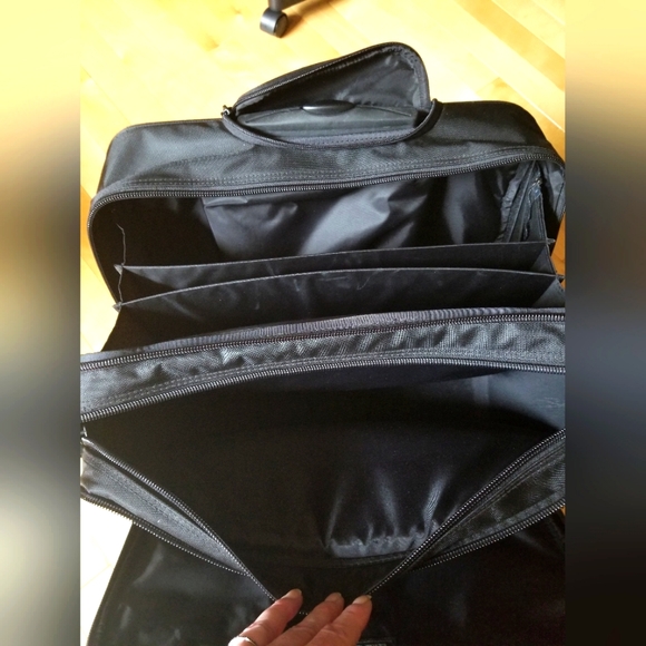 Eddie Bauer Computer bag - Picture 6 of 8